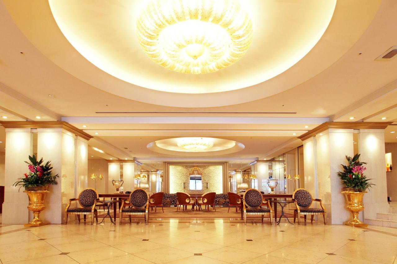 Takakura Hotel Fukuoka Buitenkant foto