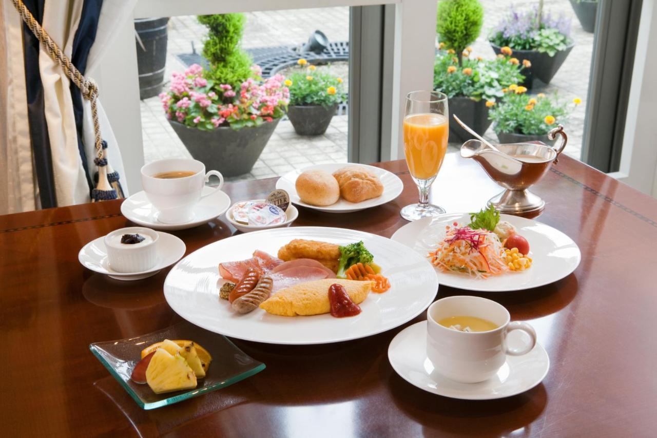 Takakura Hotel Fukuoka Buitenkant foto